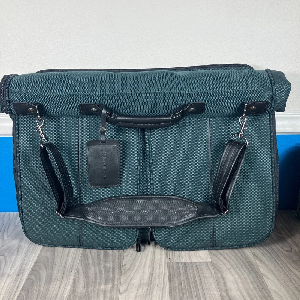 Samsonite fast shipping